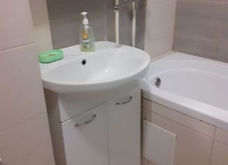 Продаю 1-ком. квартиру, 32.5 м2, поселок городского типа Кугеси, улица Карла Маркса, 112