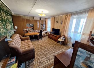 Продам трехкомнатную квартиру, 70 м2, Калужская область, улица Курчатова, 15