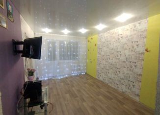 Продается 3-ком. квартира, 47.4 м2, Барнаул, улица Гущина, 215