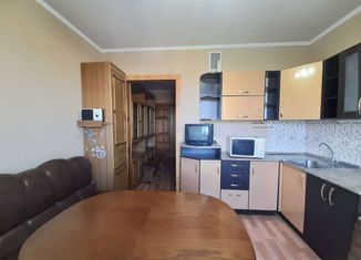 Продажа 4-комнатной квартиры, 80 м2, Новочебоксарск, Советская улица, 15