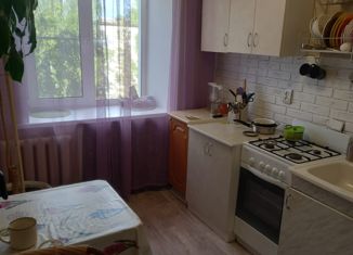 Продажа 1-комнатной квартиры, 33 м2, Бежецк, улица Нечаева, 22