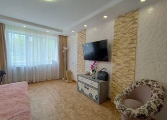 Продается двухкомнатная квартира, 55 м2, Чебоксары, проспект 9-й Пятилетки, 9, Ленинский район