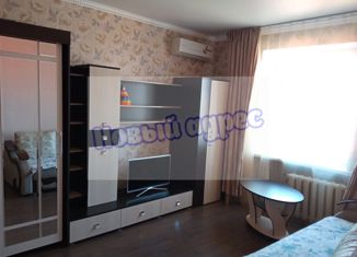 Продам 2-комнатную квартиру, 43 м2, Ейск, Коммунистическая улица, 83/1