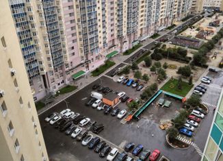 Продается 2-ком. квартира, 60 м2, Екатеринбург, улица Шевченко, 18, улица Шевченко