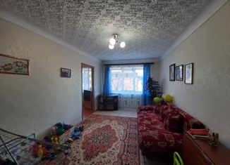 Продаю 3-ком. квартиру, 55 м2, Татарстан, улица Пушкина, 1