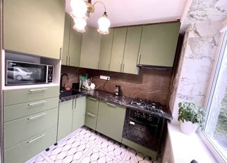 Продам 3-ком. квартиру, 65 м2, Санкт-Петербург, Новосибирская улица, 3, Новосибирская улица