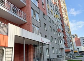 Продается трехкомнатная квартира, 64 м2, Барнаул, улица 65 лет Победы, 25, ЖК Дружный 2