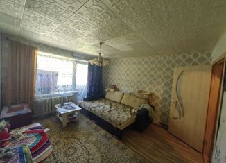 Продам 2-комнатную квартиру, 51.3 м2, посёлок городского типа Кардымово, улица Ленина, 50