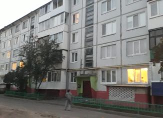 Продажа 3-комнатной квартиры, 74 м2, Жуковка, улица Строителей, 2