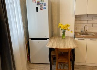 Продаю 1-ком. квартиру, 28 м2, Сочи, улица Тимирязева, 40Г