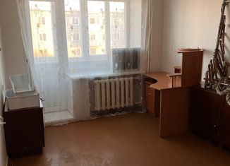 3-комнатная квартира на продажу, 65 м2, рабочий посёлок Уральский, Московская улица, 24