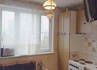 Продам 2-комнатную квартиру, 60 м2, Москва, Осенний бульвар, 6, район Крылатское