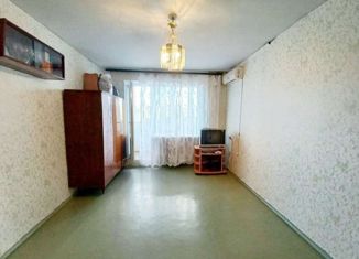 Сдам 1-комнатную квартиру, 35 м2, Волгоградская область, улица Менжинского, 19А