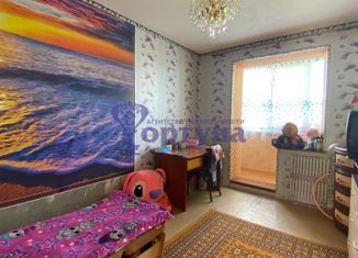 Продается 4-ком. квартира, 78.2 м2, Саянск, Октябрьский микрорайон, 27