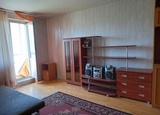 Продам 2-ком. квартиру, 51 м2, Москва, Рождественская улица, 19к2, район Некрасовка