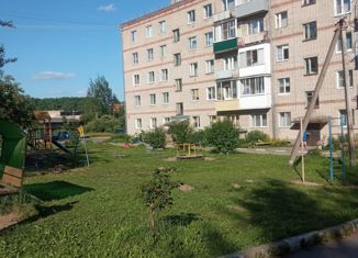 Продам 3-ком. квартиру, 51 м2, Невель, улица Горького, 94