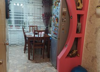 Продаю 3-ком. квартиру, 67.7 м2, поселок городского типа Новый Городок, улица Пржевальского, 10