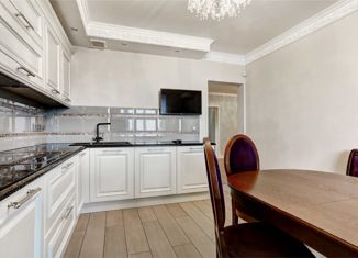 Продам 4-ком. квартиру, 130.1 м2, Москва, улица Красного Маяка, 22к3, метро Пражская