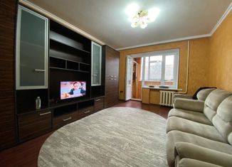 Сдается в аренду 3-ком. квартира, 60 м2, Краснодарский край, Красная улица, 234