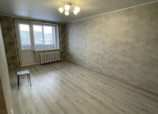 Продаю 2-ком. квартиру, 53 м2, Новотроицк, Уральская улица, 39