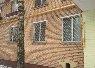 Продается трехкомнатная квартира, 57.8 м2, Москва, улица Молостовых, 17к2, улица Молостовых