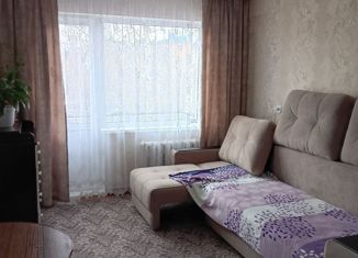 Продается 2-комнатная квартира, 45 м2, Омск, улица Багратиона, 9А, Центральный округ