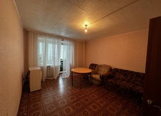 3-комнатная квартира на продажу, 59.2 м2, Усинск, Приполярная улица, 6