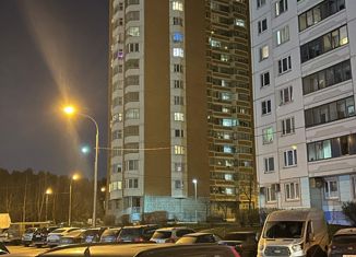 Продажа 3-комнатной квартиры, 75.9 м2, Москва, улица Маршала Савицкого, 26, улица Маршала Савицкого