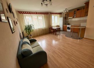 Продается 4-комнатная квартира, 79.9 м2, Владивосток, улица Ватутина, 2, Ленинский район