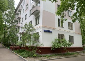 Продажа 3-комнатной квартиры, 66 м2, Москва, улица Маршала Рыбалко, 18к2, метро Октябрьское поле
