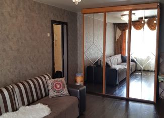 Продаю 1-ком. квартиру, 30 м2, Новомосковск, улица Орджоникидзе, 3Г