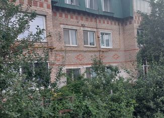 Продаю 2-комнатную квартиру, 40 м2, Нурлат, Промышленная улица, 3