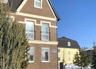 Продажа четырехкомнатной квартиры, 96 м2, Троицк, 1-я Изумрудная улица, 1к3