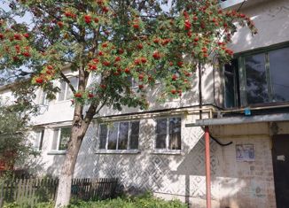 Продается двухкомнатная квартира, 40.3 м2, Малоярославец, улица Крупской, 15