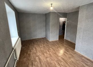 Продается однокомнатная квартира, 30.4 м2, поселок городского типа Инской, улица Ильича, 22