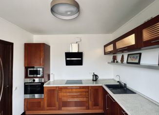 Продается 3-комнатная квартира, 73.5 м2, Санкт-Петербург, проспект Пятилеток, 9к1, проспект Пятилеток