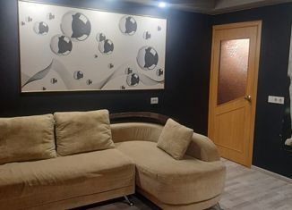 Продаю 2-комнатную квартиру, 42 м2, Екатеринбург, Варшавская улица, 2, Варшавская улица