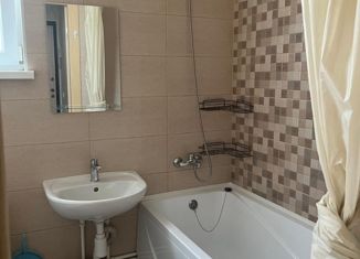 Продаю 1-ком. квартиру, 37.6 м2, Великий Новгород, Волотовская улица, 7к1