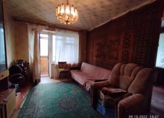Продам 3-комнатную квартиру, 51 м2, Каменск-Шахтинский, улица Гагарина, 81