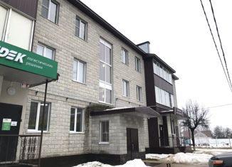 Продажа 2-комнатной квартиры, 54 м2, Жуков, улица Гурьянова, 13