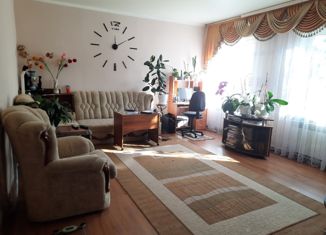 Продается 2-ком. квартира, 42 м2, Кудымкар, улица 50 лет Октября, 4