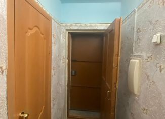 Продам комнату, 15 м2, поселок городского типа Камские Поляны, 2-й микрорайон, 32