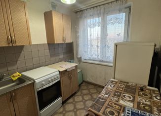 Продается однокомнатная квартира, 30.7 м2, Новотроицк, Советская улица, 132