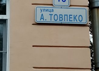 2-комнатная квартира на продажу, 60.6 м2, посёлок Понтонный, улица Александра Товпеко, 16