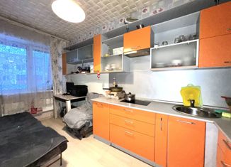 Продажа 1-комнатной квартиры, 43 м2, Среднеуральск, улица Дзержинского, 38