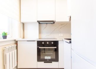 Продаю двухкомнатную квартиру, 44 м2, Новосибирск, Линейная улица, 37, метро Гагаринская