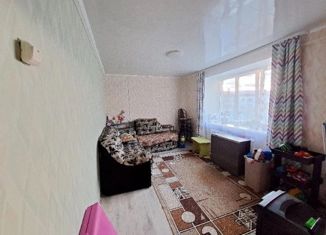 Продам двухкомнатную квартиру, 40 м2, село Аскарово, улица Мира, 1