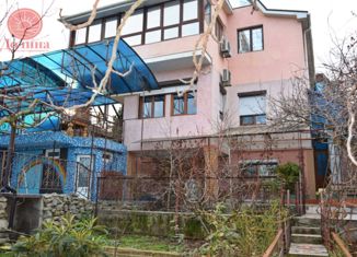 Продам дом, 196.3 м2, Алушта, улица Снежковой, 17Б