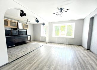 Продам 4-комнатную квартиру, 79.9 м2, Бабаево, Железнодорожная улица, 6