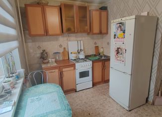 Продам 1-комнатную квартиру, 37.2 м2, Брянск, улица Есенина, 30, Володарский район